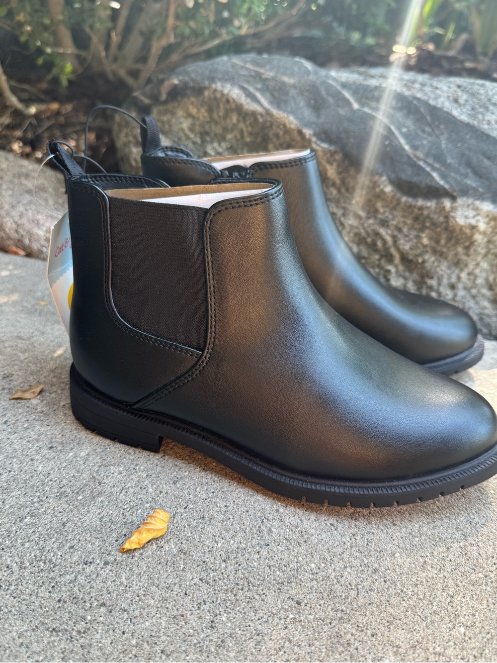 Cat & Jack  Kids Black Chelsea Boots Sz 1 nwt - Picture 3 of 8